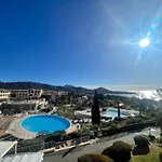 Apartamento Agay Cap Esterel Village Allée Fleurs - F2 Clim Vue Golf Et - Grande Terrasse Plein Sud Saint-Raphaël