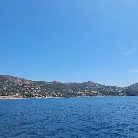Apartment Agay Cap Esterel Village Allee Fleurs - F2 Clim Vue Golf Et - Grande Terrasse Plein Sud *