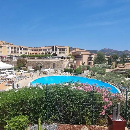 Agay Cap Esterel Village Allée Fleurs - F2 Clim Vue Golf Et - Grande Terrasse Plein Sud Apartamento