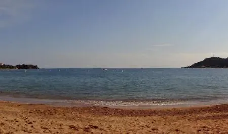 Apartamento Agay Cap Esterel Village Allée Fleurs - F2 Clim Vue Golf Et - Grande Terrasse Plein Sud Saint-Raphaël