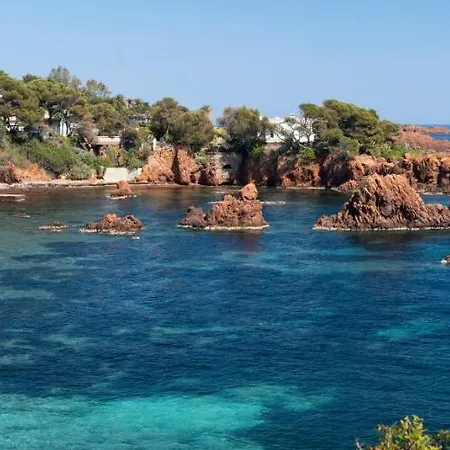 Agay Cap Esterel Village Allee Fleurs - F2 Clim Vue Golf Et - Grande Terrasse Plein Sud Appartement