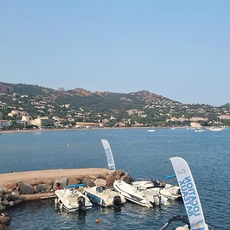Appartement Agay Cap Esterel Village Allee Fleurs - F2 Clim Vue Golf Et - Grande Terrasse Plein Sud