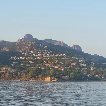Apartamento Agay Cap Esterel Village Allée Fleurs - F2 Clim Vue Golf Et - Grande Terrasse Plein Sud