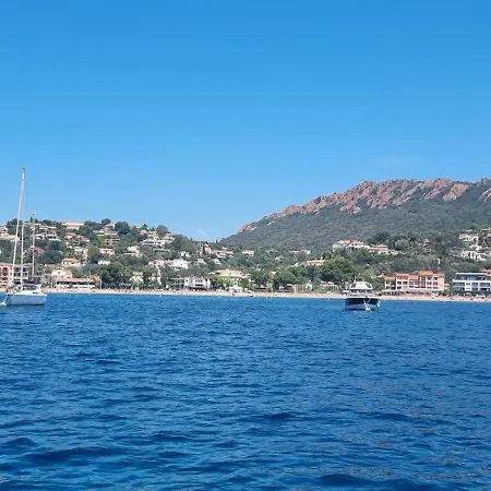 Apartamento Agay Cap Esterel Village Allée Fleurs - F2 Clim Vue Golf Et - Grande Terrasse Plein Sud Saint-Raphaël