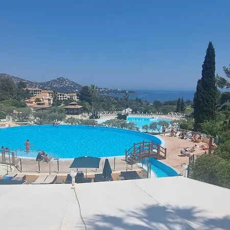 Appartement Agay Cap Esterel Village Allee Fleurs - F2 Clim Vue Golf Et - Grande Terrasse Plein Sud Saint-Raphaël
