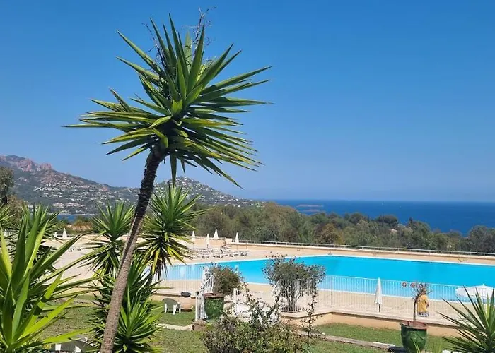 Agay Cap Esterel Village Allee Fleurs - F2 Clim Vue Golf Et - Grande Terrasse Plein Sud * Saint-Raphaël