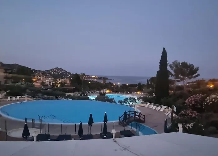 Agay Cap Esterel Village Allée Fleurs - F2 Clim Vue Golf Et - Grande Terrasse Plein Sud * Saint-Raphaël