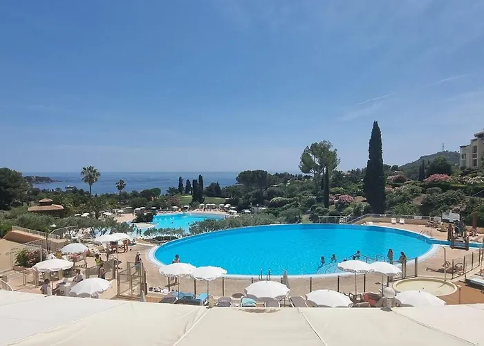 Agay Cap Esterel Village Allee Fleurs - F2 Clim Vue Golf Et - Grande Terrasse Plein Sud