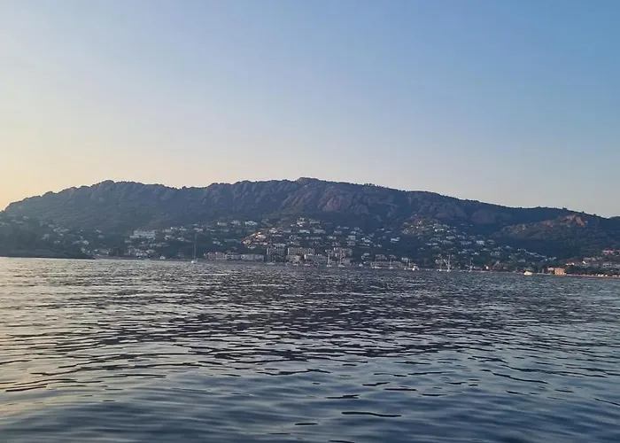 Agay Cap Esterel Village Allee Fleurs - F2 Clim Vue Golf Et - Grande Terrasse Plein Sud Apartment *