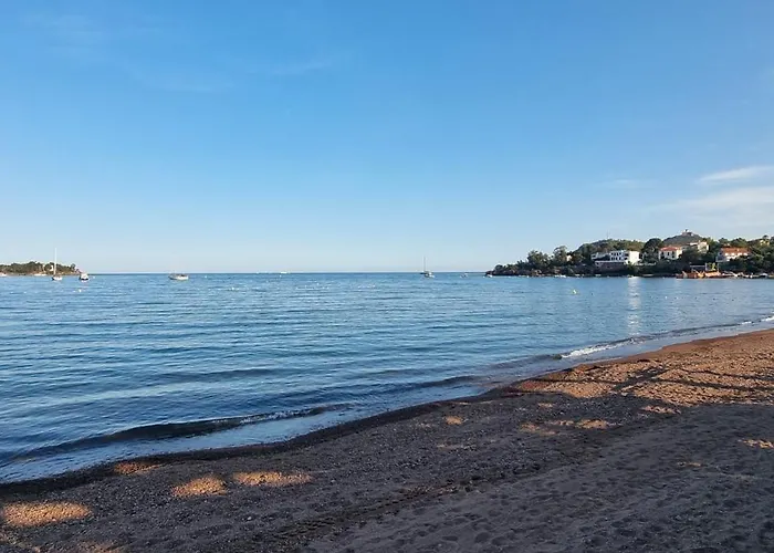 Agay Cap Esterel Village Allée Fleurs - F2 Clim Vue Golf Et - Grande Terrasse Plein Sud Apartamento Saint-Raphaël