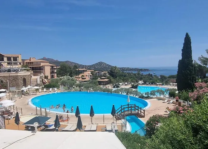 Agay Cap Esterel Village Allée Fleurs - F2 Clim Vue Golf Et - Grande Terrasse Plein Sud Apartamento *