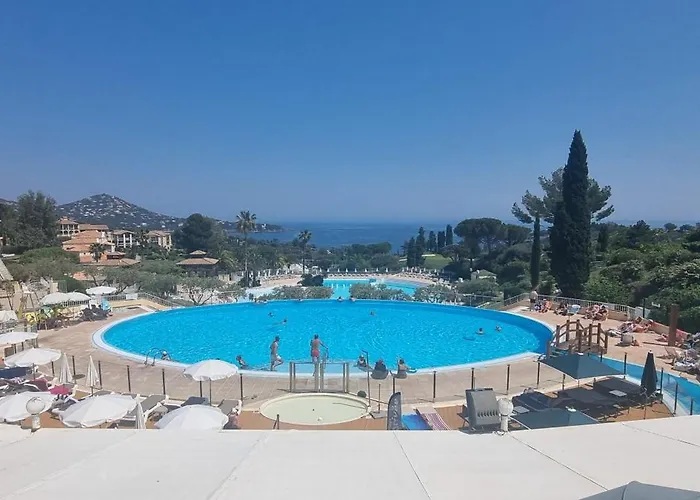 Agay Cap Esterel Village Allee Fleurs - F2 Clim Vue Golf Et - Grande Terrasse Plein Sud