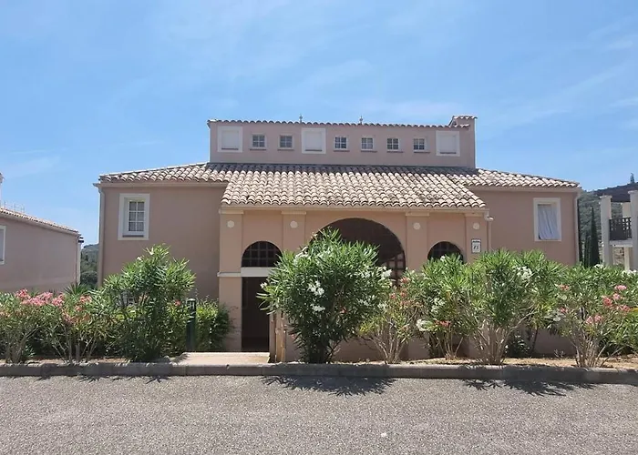 Agay Cap Esterel Village Allée Fleurs - F2 Clim Vue Golf Et - Grande Terrasse Plein Sud Apartamento