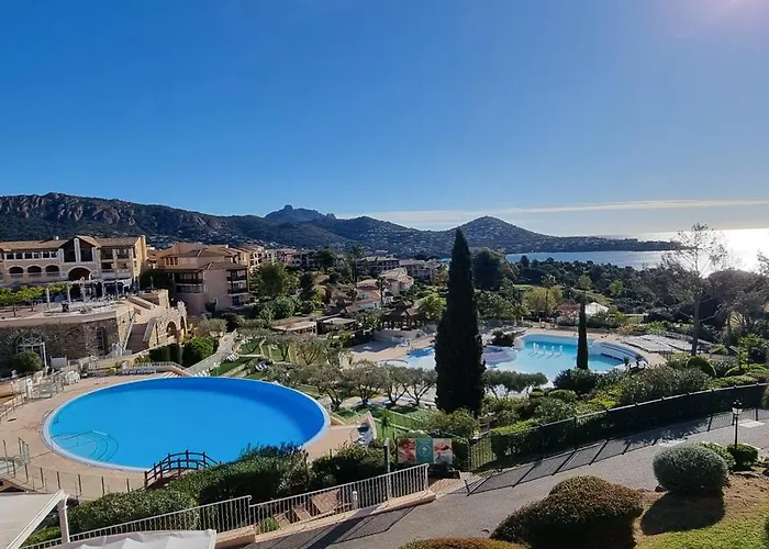 Agay Cap Esterel Village Allee Fleurs - F2 Clim Vue Golf Et - Grande Terrasse Plein Sud Apartment *