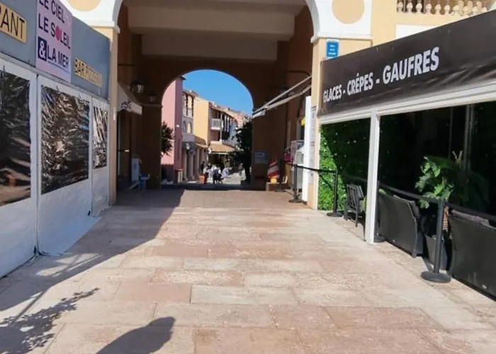 Apartamento Agay Cap Esterel Village Allée Fleurs - F2 Clim Vue Golf Et - Grande Terrasse Plein Sud Saint-Raphaël