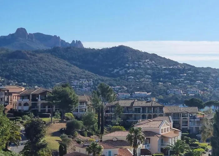 Agay Cap Esterel Village Allée Fleurs - F2 Clim Vue Golf Et - Grande Terrasse Plein Sud Apartamento *