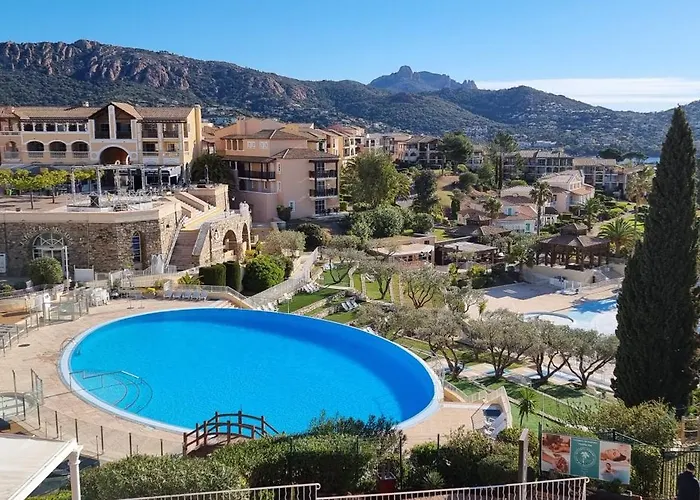 Agay Cap Esterel Village Allee Fleurs - F2 Clim Vue Golf Et - Grande Terrasse Plein Sud Saint-Raphaël